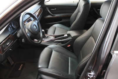 2006 BMW 330  xi