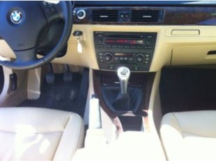2006 BMW 330  i