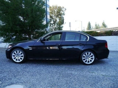 2006 BMW 330  i