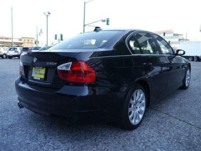 2006 BMW 330  i