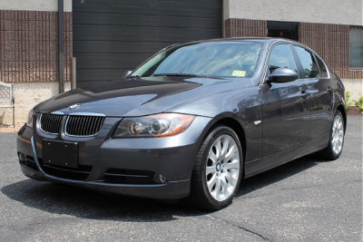 2006 BMW 330  i