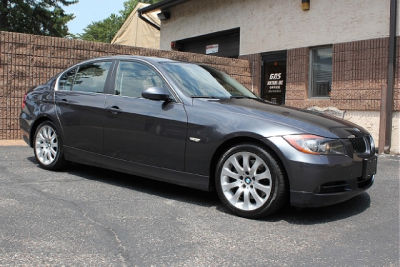 2006 BMW 330  i
