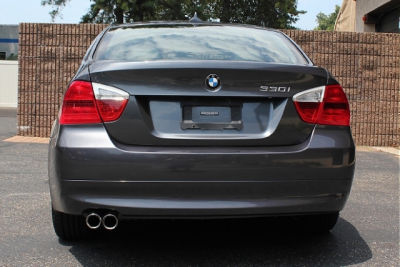 2006 BMW 330  i
