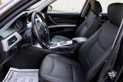 2006 BMW 330  i