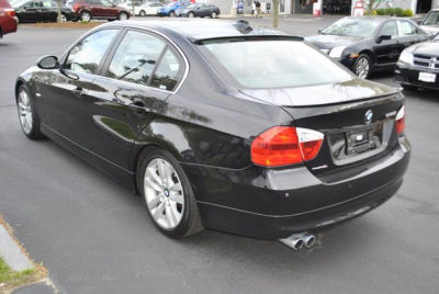 2006 BMW 330  i