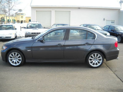 2006 BMW 330  xi