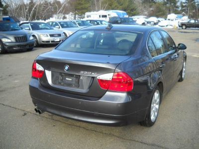 2006 BMW 330  xi