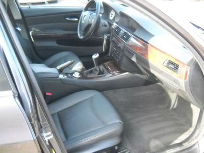 2006 BMW 330  xi