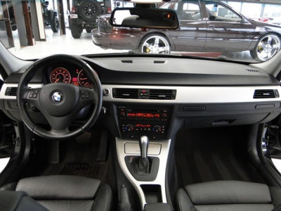 2006 BMW 330  xi