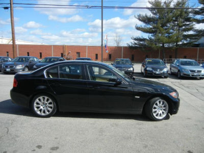 2006 BMW 330  i