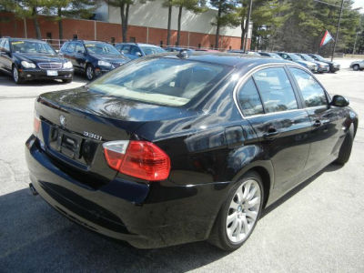 2006 BMW 330  i