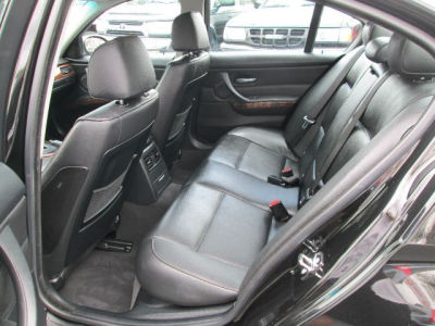 2006 BMW 330 i