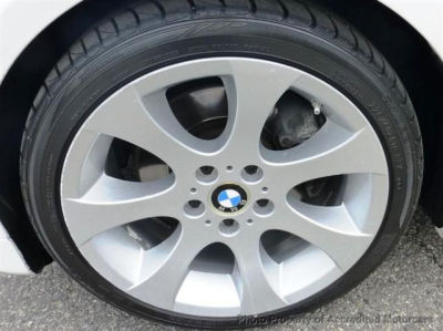 2006 BMW 330  xi