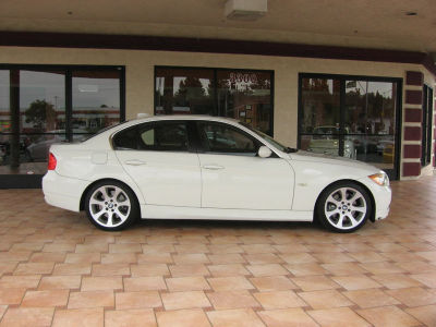 2006 BMW 330  i