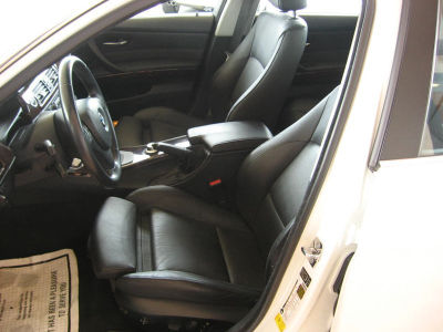 2006 BMW 330  i
