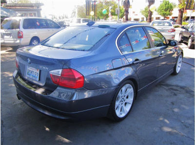 2006 BMW 330  i