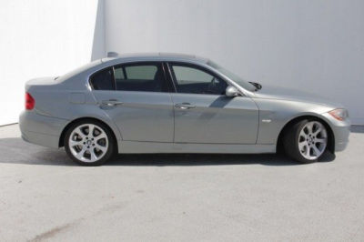 2006 BMW 330  i