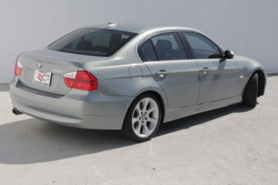 2006 BMW 330  i