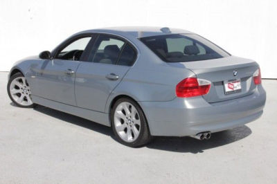 2006 BMW 330  i