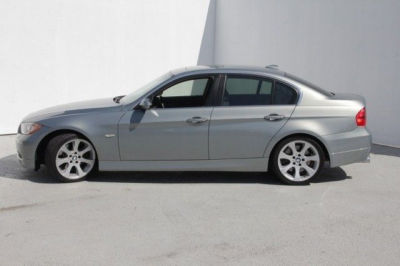 2006 BMW 330  i