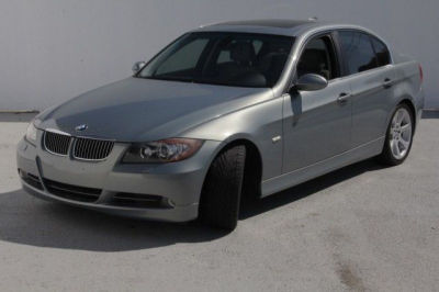 2006 BMW 330  i