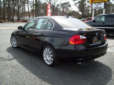 2006 BMW 330  xi