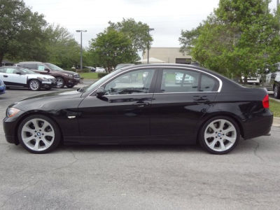 2006 BMW 330  i
