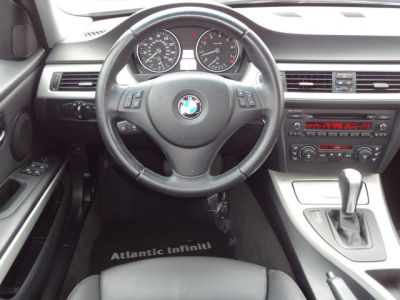 2006 BMW 330  i