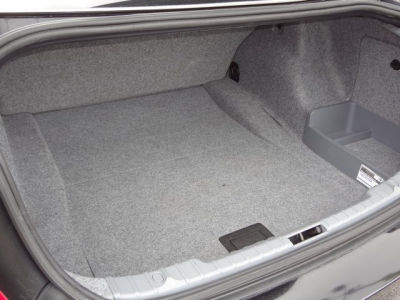 2006 BMW 330  i