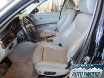 2006 BMW 330  i
