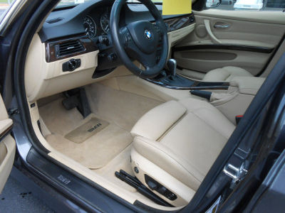 2006 BMW 330  xi