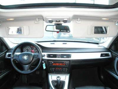 2006 BMW 330 i