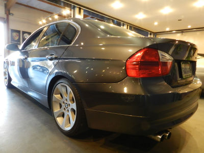 2006 BMW 330  i