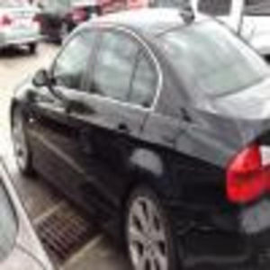 2006 BMW 330  i