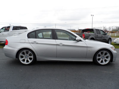 2006 BMW 330  i