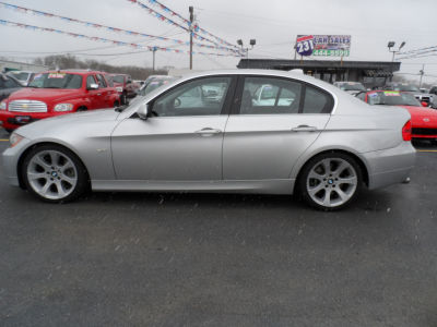 2006 BMW 330  i
