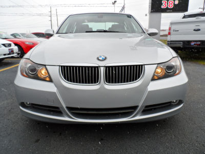 2006 BMW 330  i