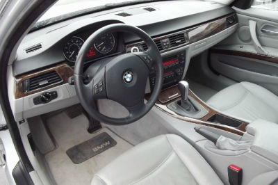 2006 BMW 330  i