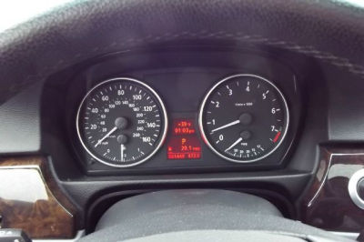 2006 BMW 330  i