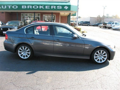 2006 BMW 330  i