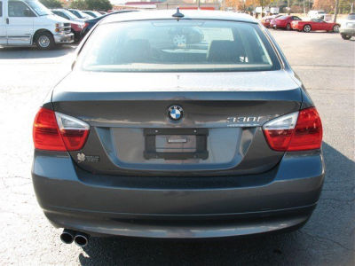 2006 BMW 330  i