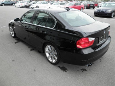 2006 BMW 330  i