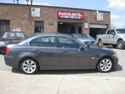 2006 BMW 330  xi