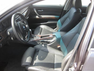 2006 BMW 330  xi