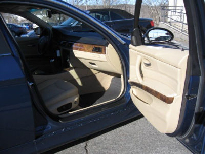 2006 BMW 330  xi