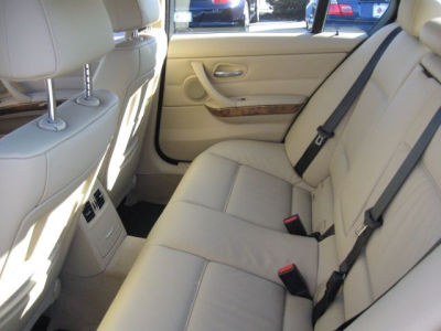 2006 BMW 330  xi