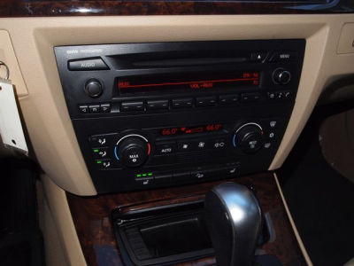 2006 BMW 330  xi