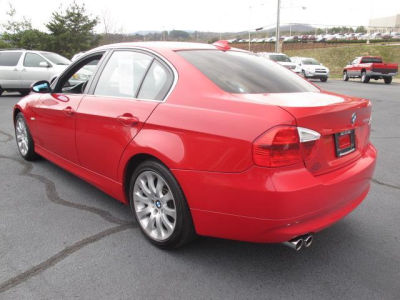 2006 BMW 330  i