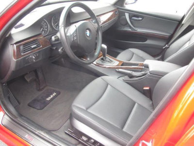 2006 BMW 330  i