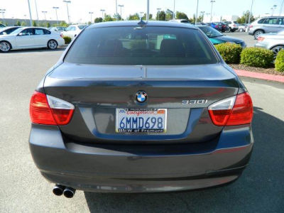 2006 BMW 330 i